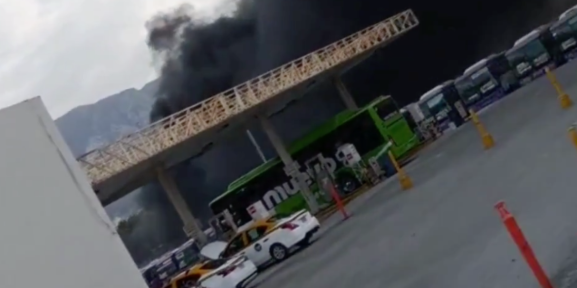 Ruta 400 Se Incendia - Regios En México Ruta 400 Se Incendia - Regios En México