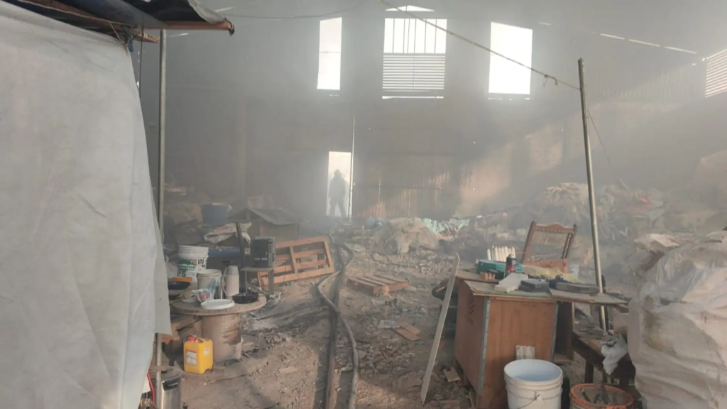 Image - Regios En México Incendio En Bodega De Plásticos En Escobedo Generó Alarma; El Fuego Fue Controlado Y No Se Reportaron Personas Lesionadas.