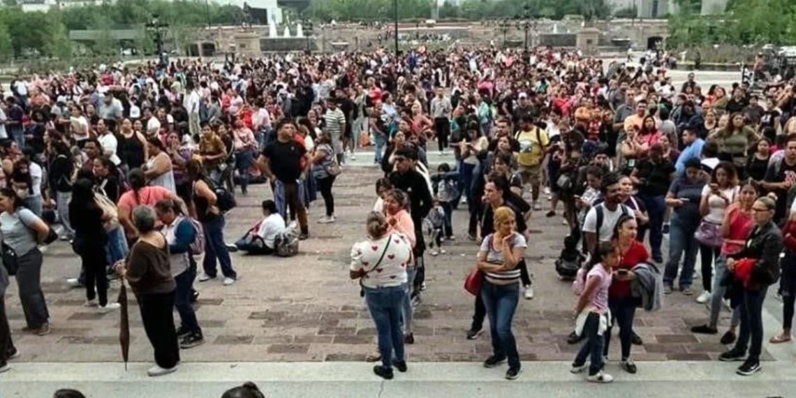 Samuel García Pichicatea Boletos a Niños De Nuevo León - Regios En México