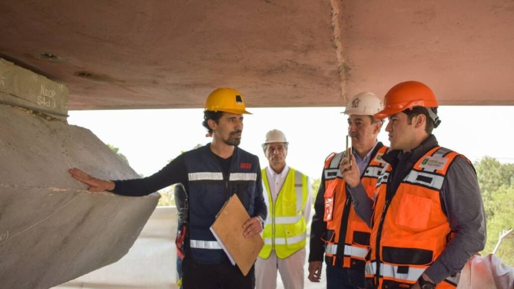Samuel García Obras Millonarias - Regios En México