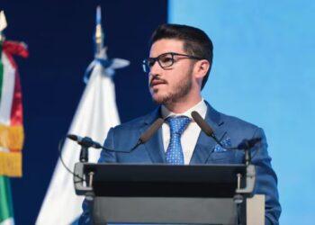 Los Desvíos De Samuel García - Regios En México
