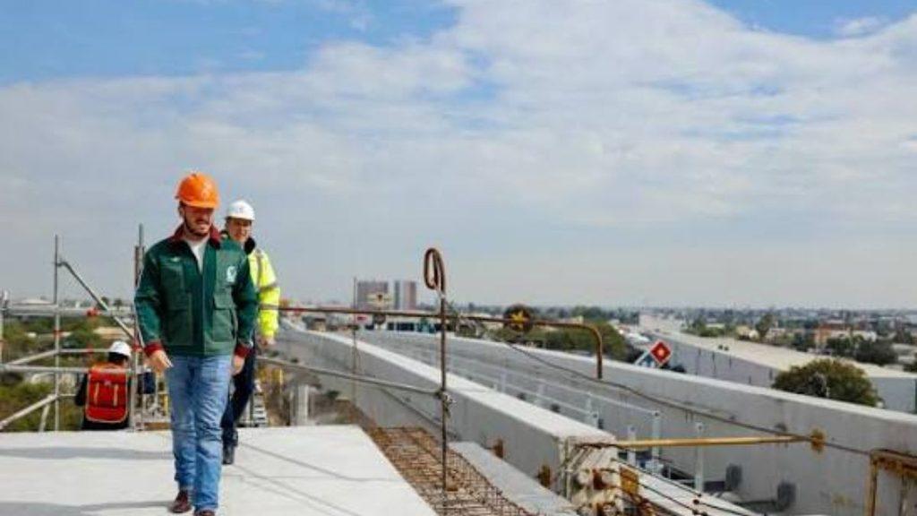 Obras Del Metro De Samuel García  - Regios En México