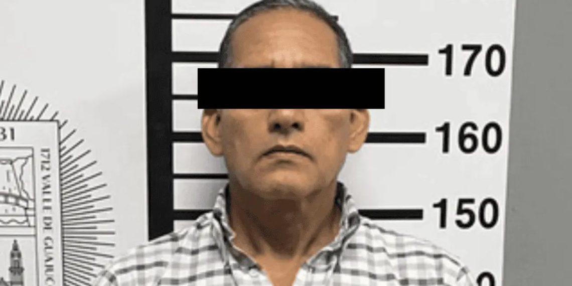 detienen a hombre en Santiago   Regios en México